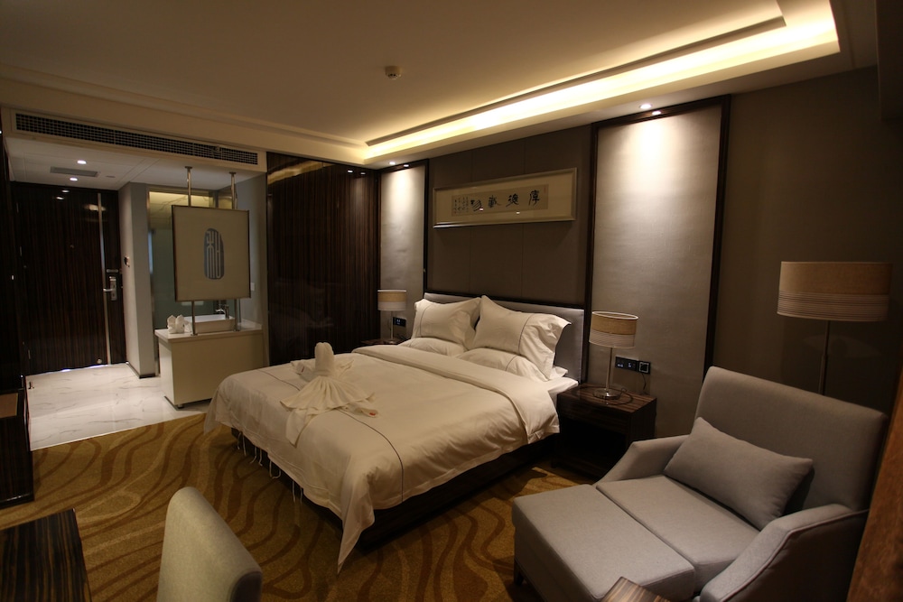 Suite photo 1