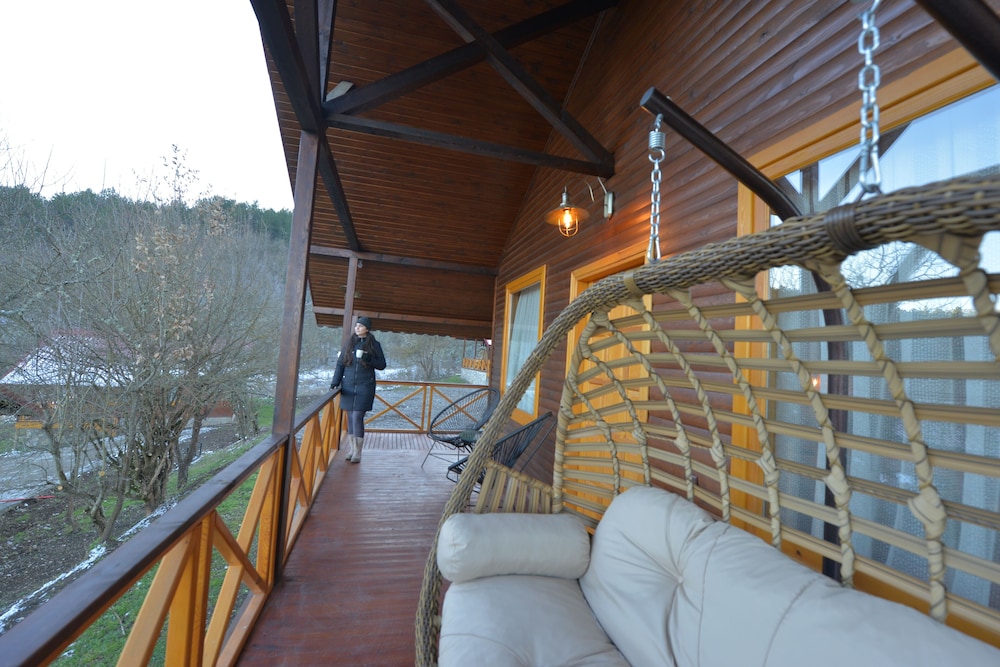 Luxury Room, Non Smoking, Mountain View photo 3