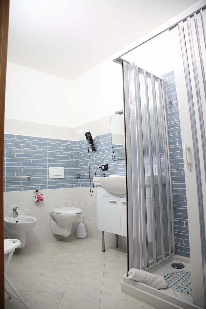 Deluxe Triple Room, Balcony photo 3