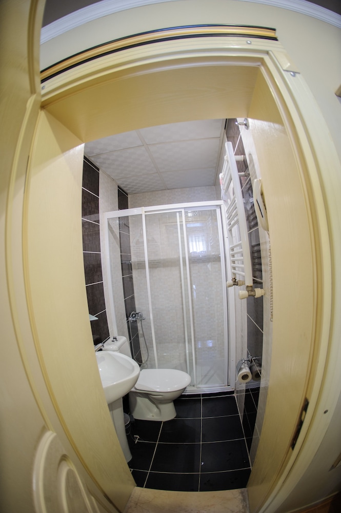 Classic Twin Room, Non Smoking, City View photo 3