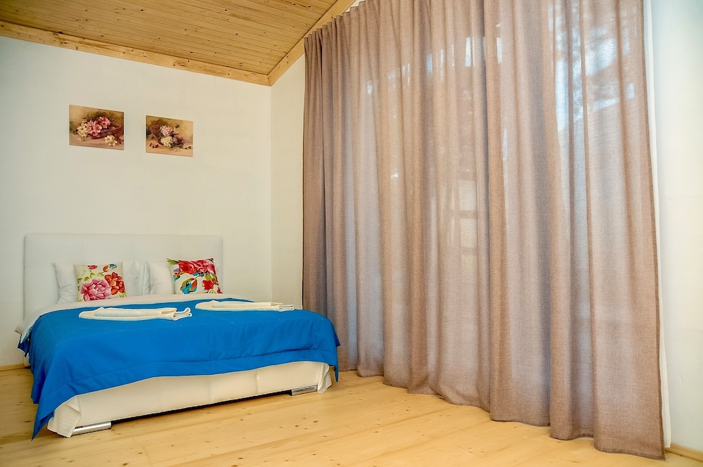 Suite photo 1