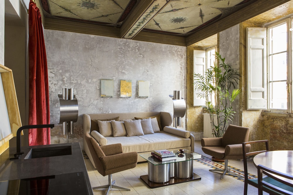 Suite (02-Pasquino) photo 3