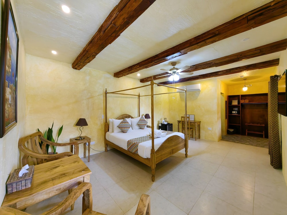Deluxe Room - Photo 1