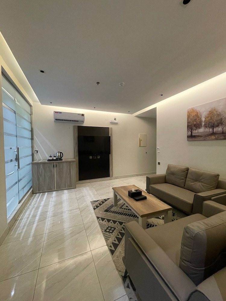 Family Apartment, City View photo 3