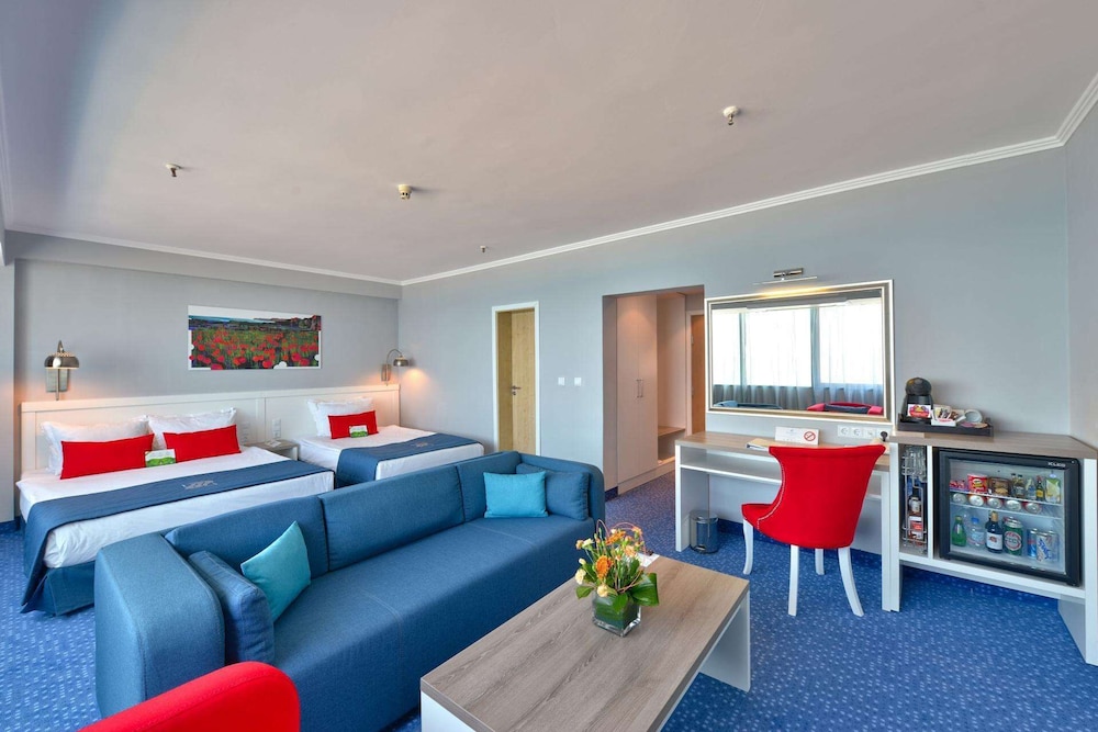 Deluxe Double or Twin Room with Resort View - Wellness package - Photo 1