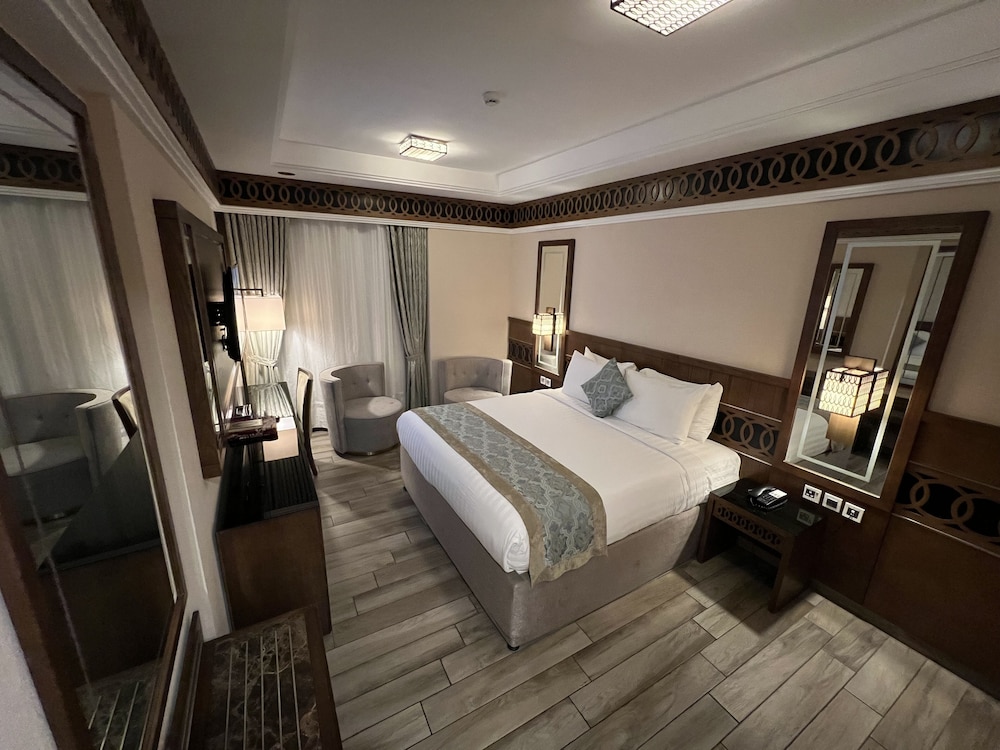 Double Room - Photo 12