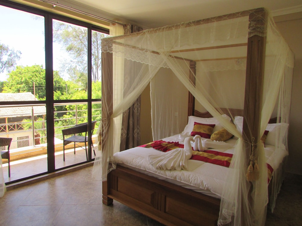 Comfort Single Room, 1 King Bed photo 3