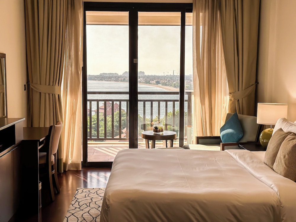 Luxury Apartment, 1 Bedroom, Sea View, Beachfront photo 2