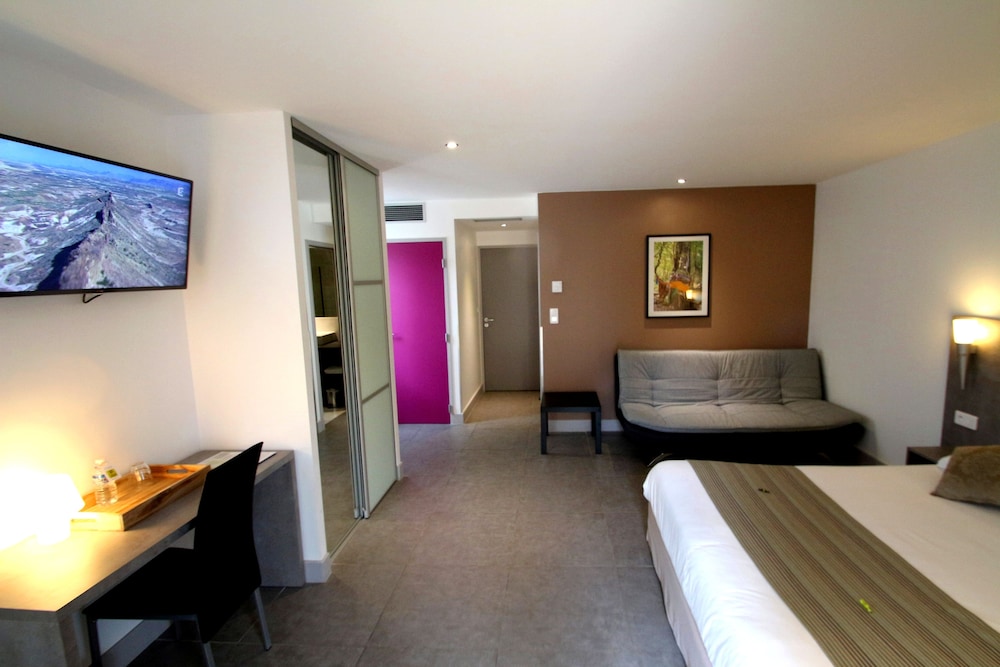 Superior Triple Room