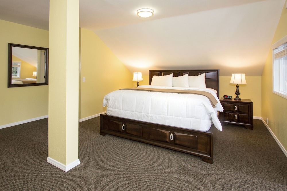 Master Suite, 2 Bedroom
