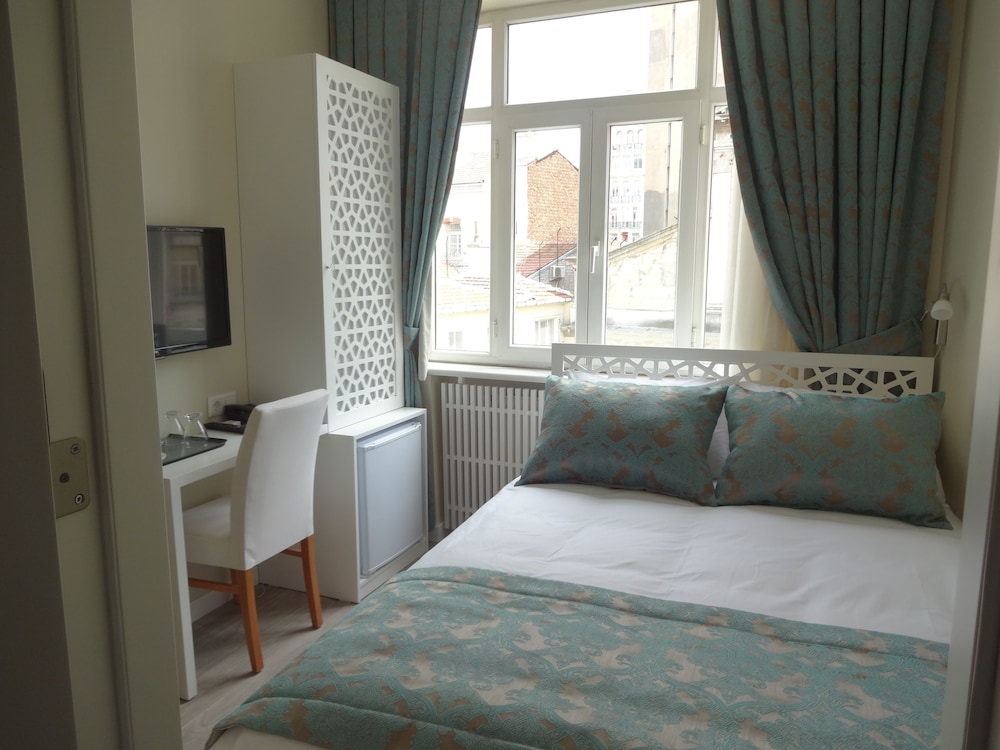Standard Room photo 1