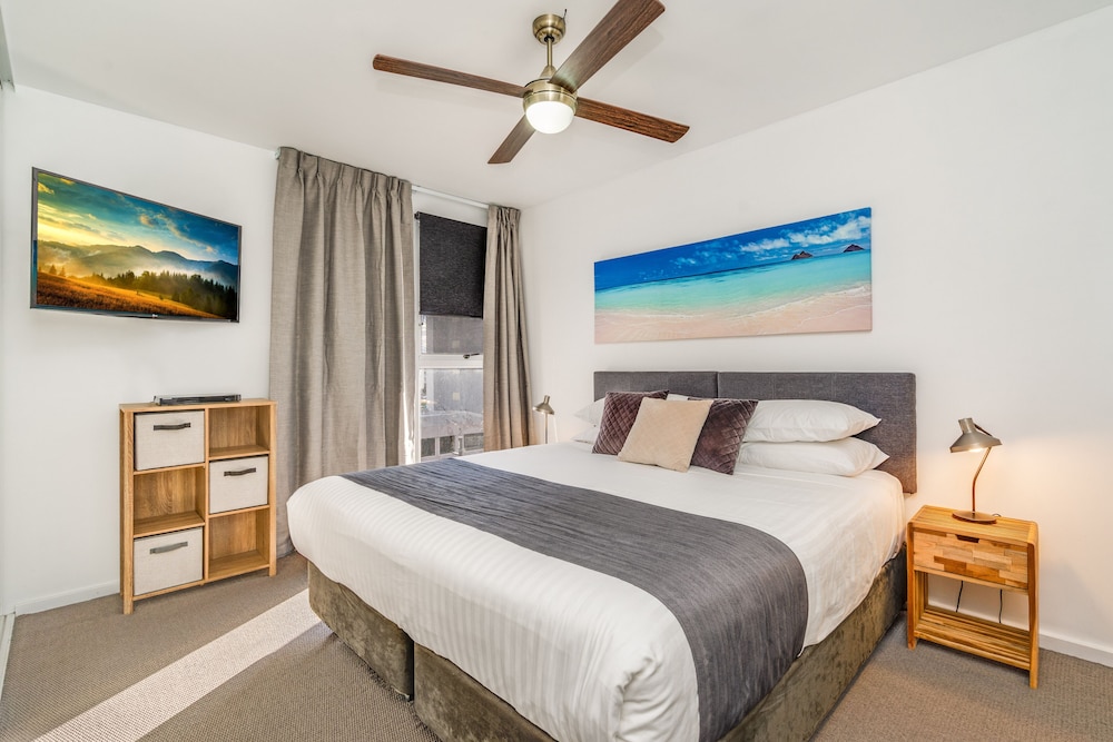 Luxury Apartment, 3 Bedrooms, Harbor View photo 1