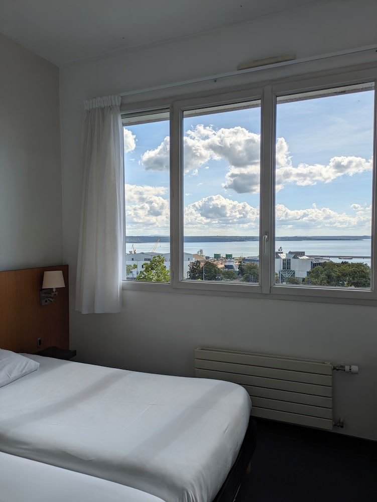 Panoramic Twin Room, Sea View - Photo 3
