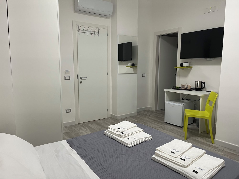 Classic Double Room, Balcony, Courtyard View