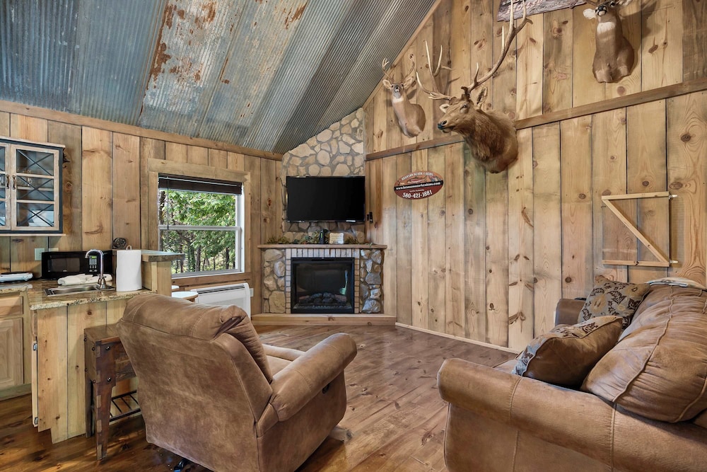 Cabin, 1 Queen Bed with Sofa bed, Hot Tub, Mountain View (Antlers Point)