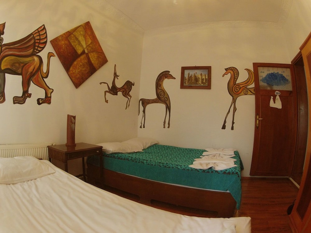 Triple Room, Private Bathroom photo 2