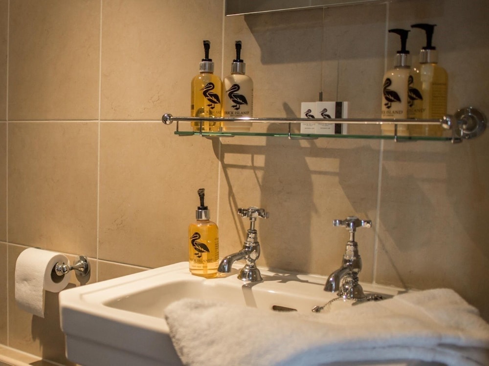 Standard Double Room, Ensuite (Bere ) photo 3