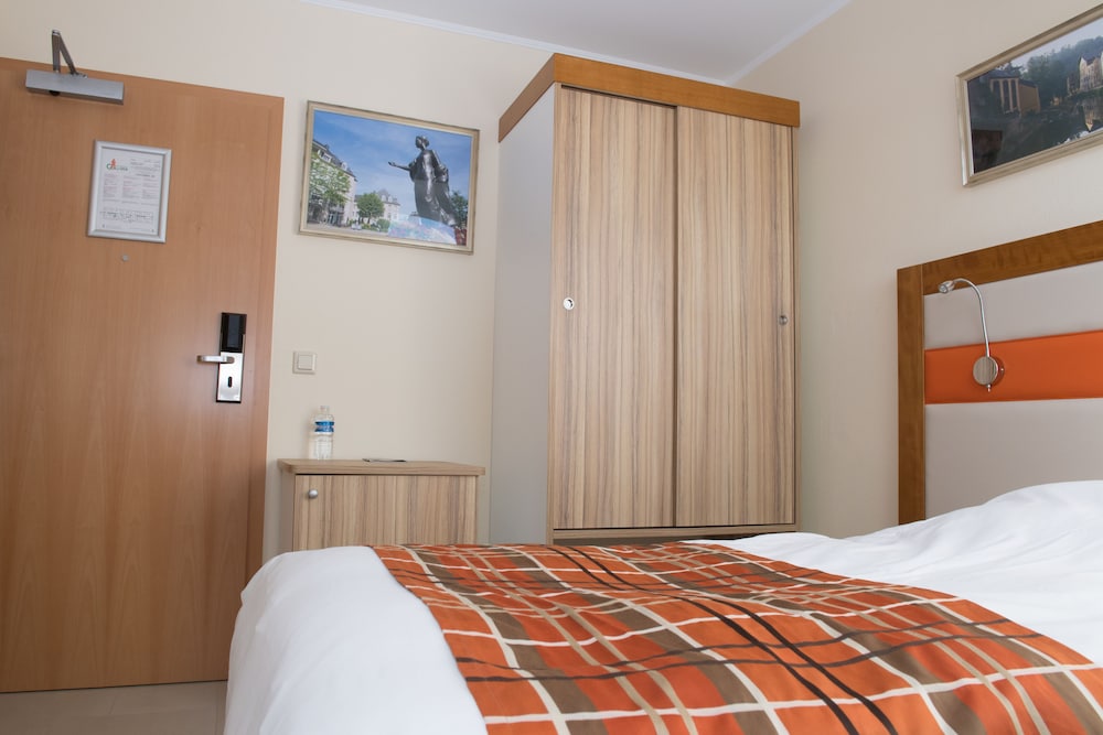 Economy Single Room, 1 Twin Bed photo 2