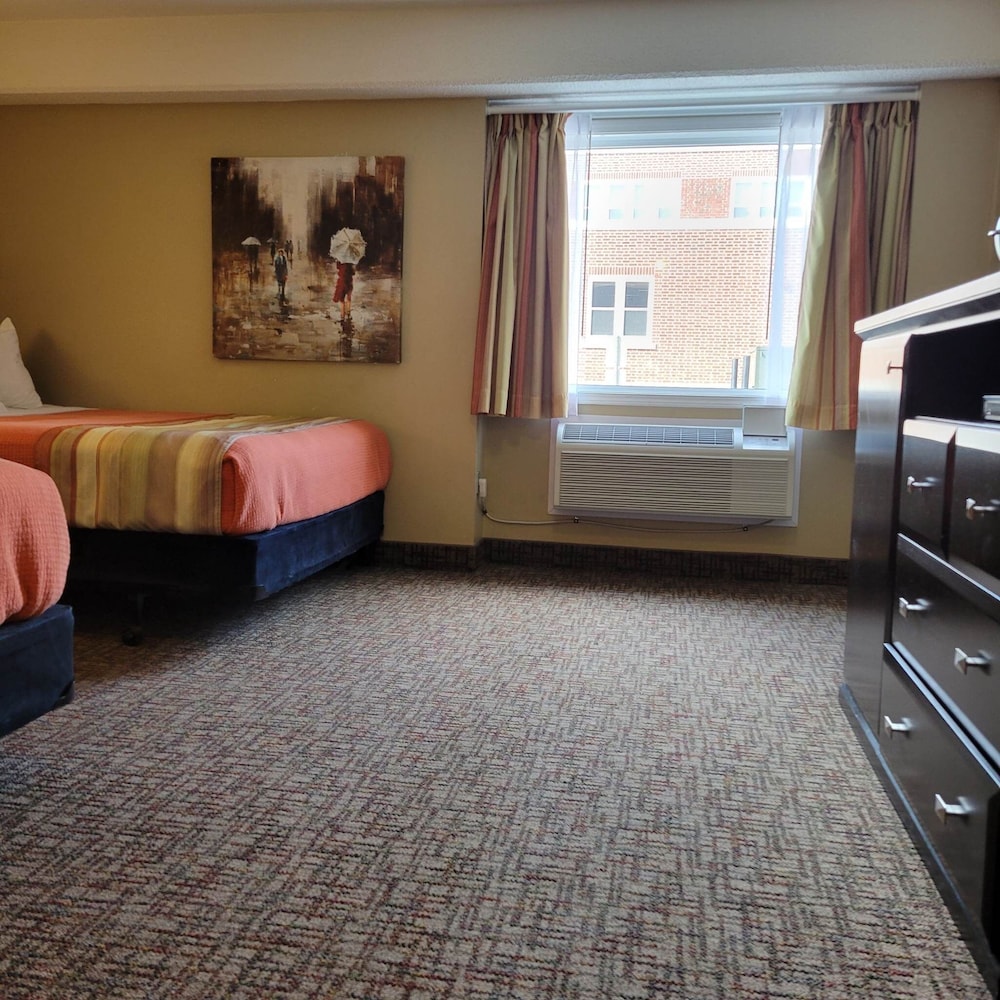 Double Room, 2 Queen Beds photo 2