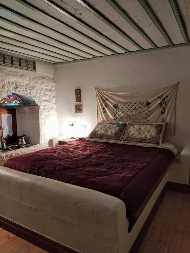 Traditional Triple Room photo 1