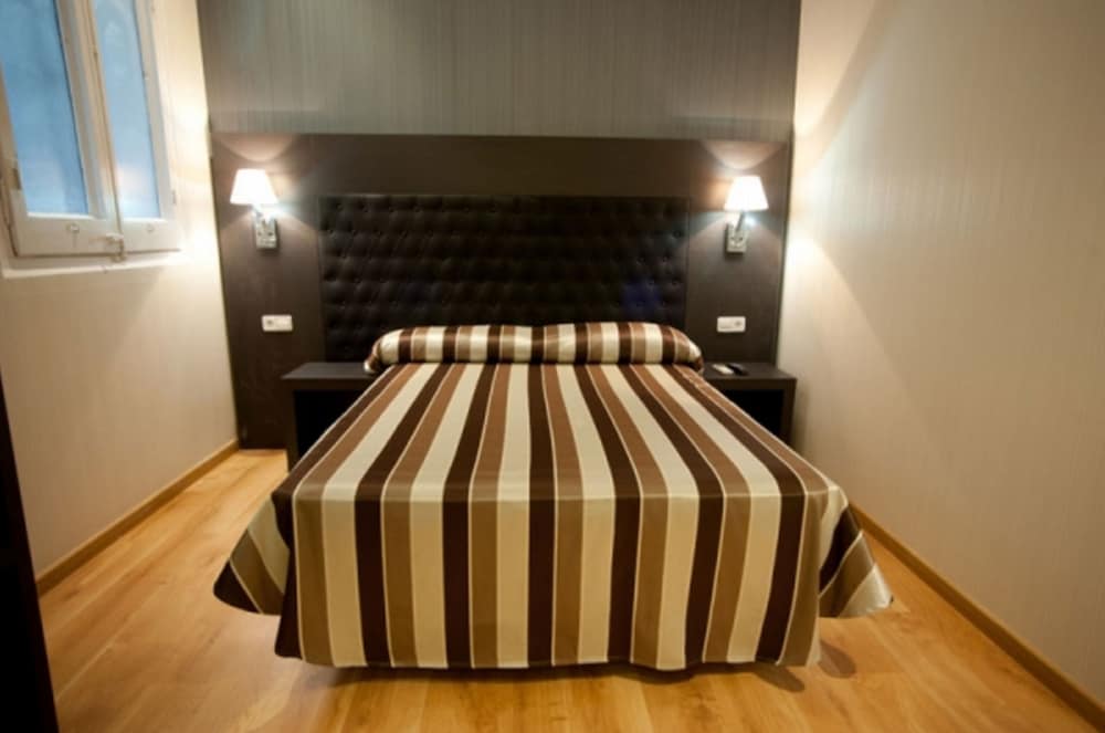 Double Room, Shared Bathroom