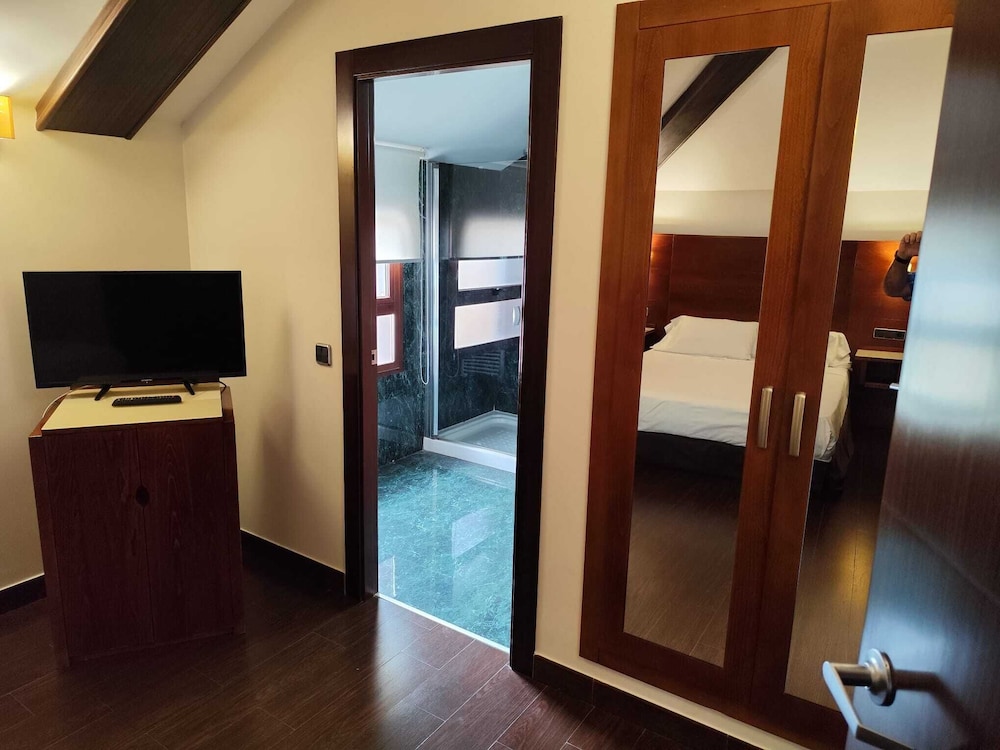 Family Quadruple Room photo 3