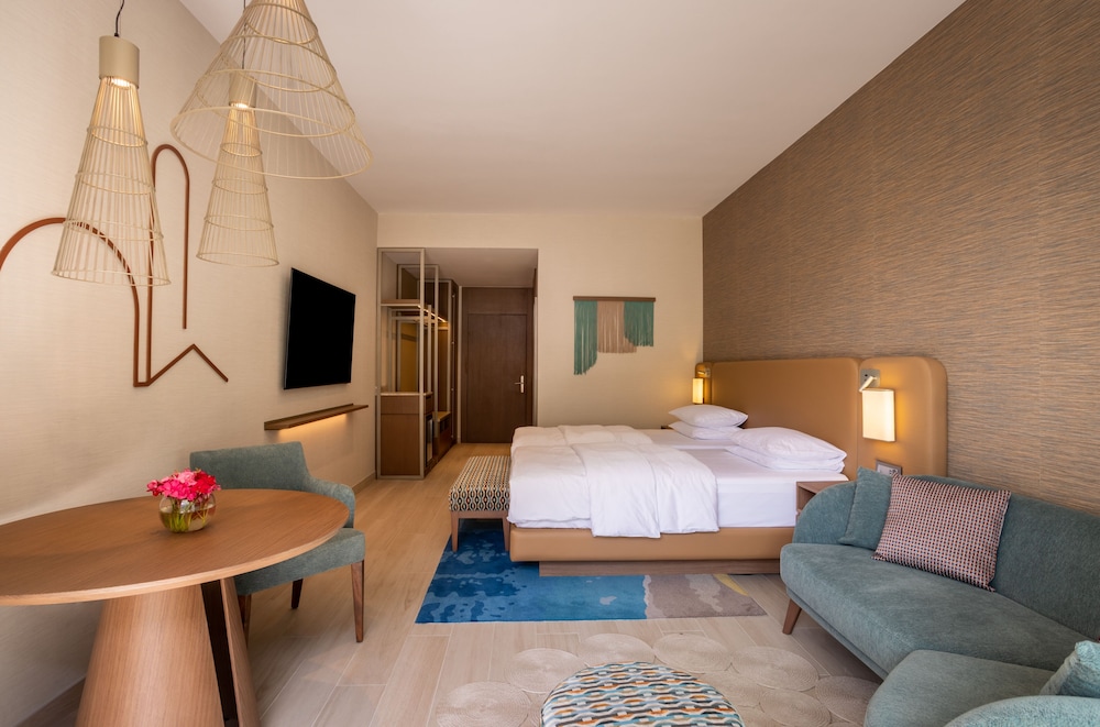 Deluxe Room, 2 Twin Beds - Photo 1
