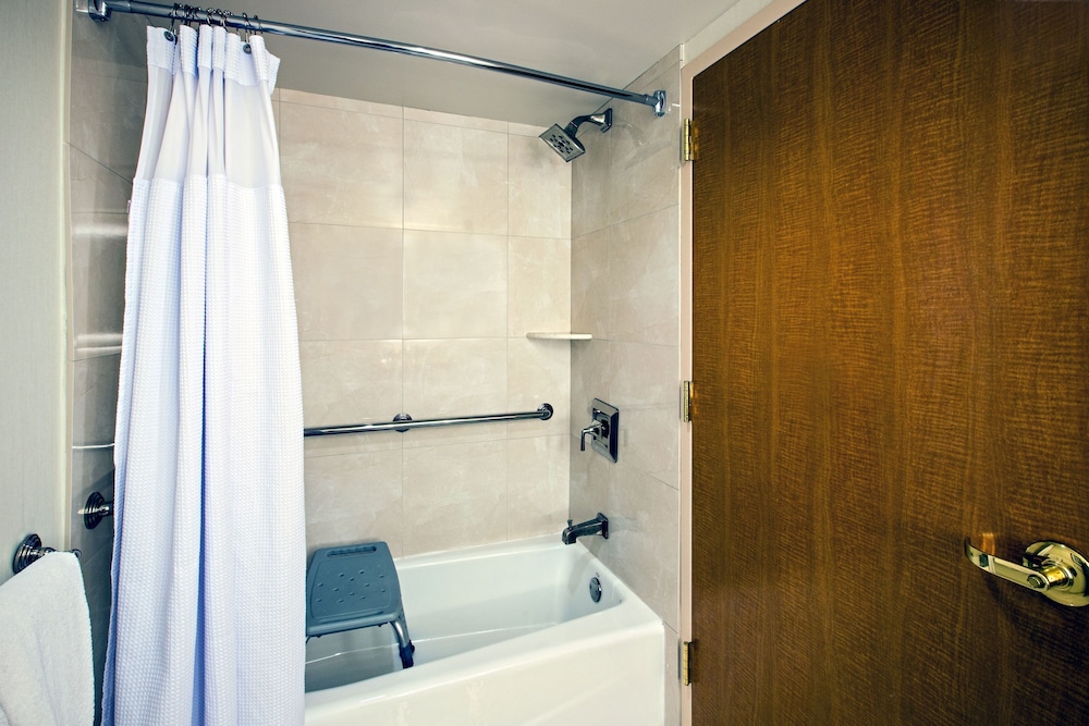 Standard Room, 2 Double Beds, Accessible (Mobility, Accessible Tub) - Photo 5