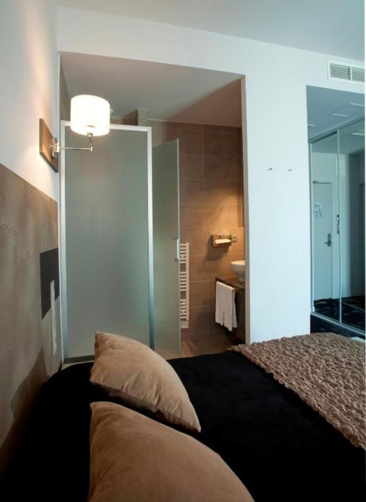 Superior Room (Chambre superieure cote Halles) - Photo 9