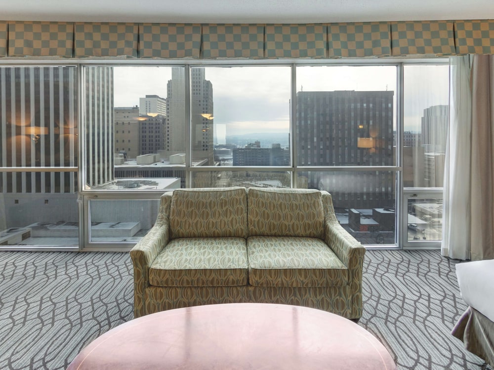 Suite, 1 King Bed (Congressional) - Photo 1