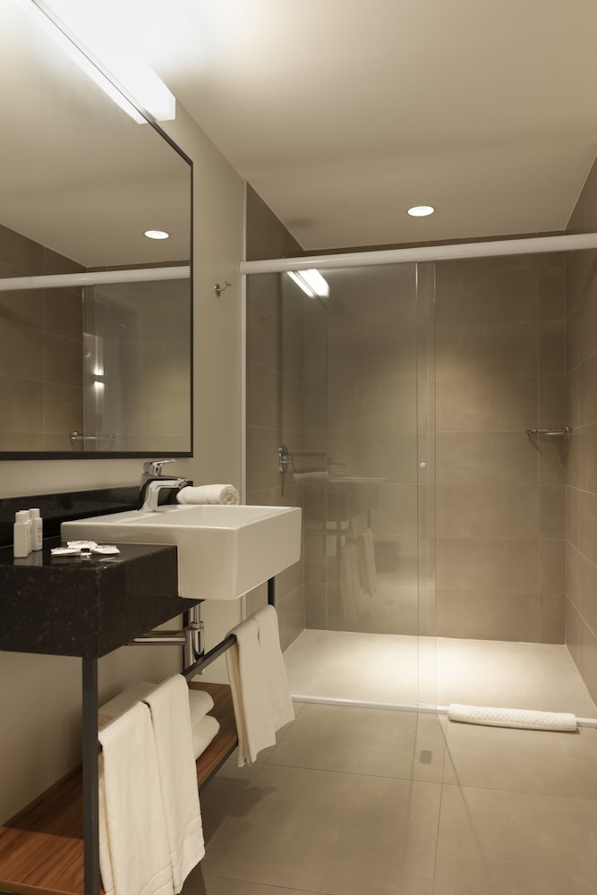 Standard Double Room - Photo 4