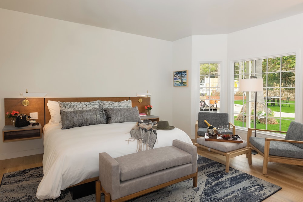 Deluxe Single Room, 1 King Bed, Courtyard View