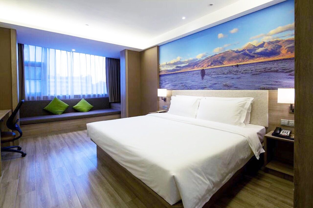 Room, River View photo 3