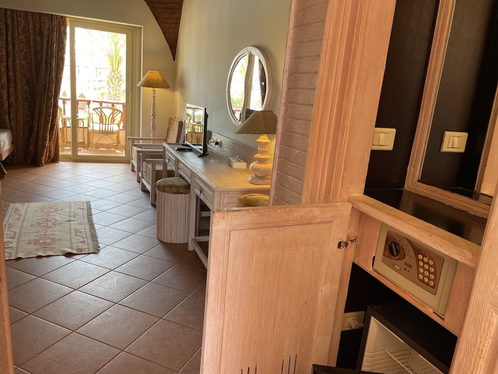Standard Double or Twin Room, Garden View - Photo 23