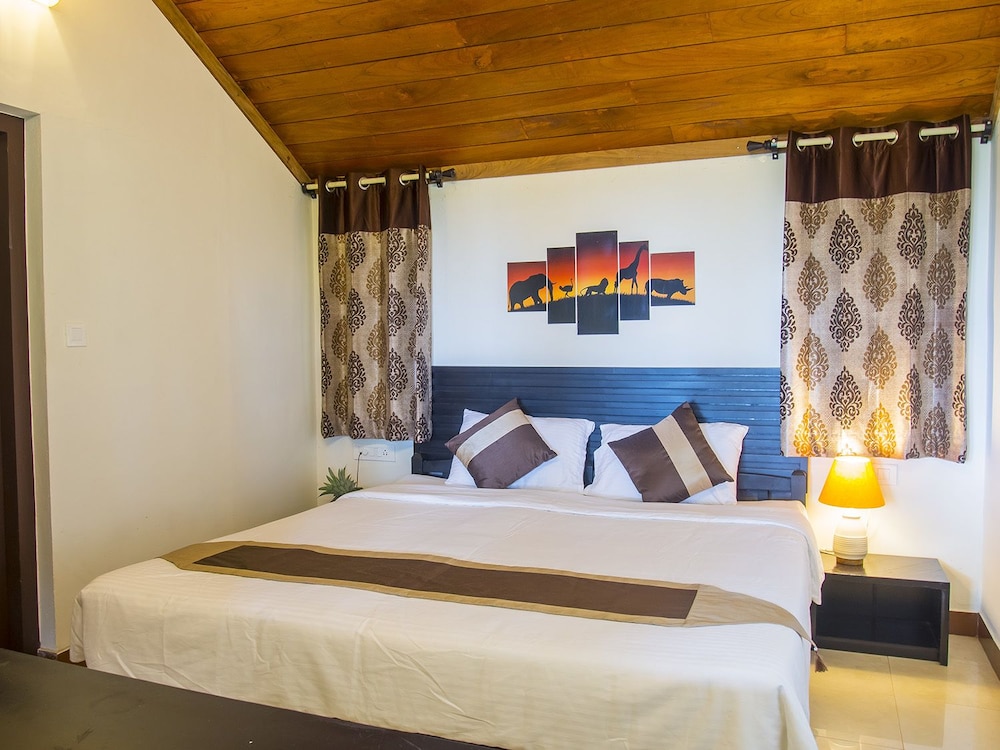 Luxury Cottage, 1 King Bed, Non Smoking, Mountain View photo 1