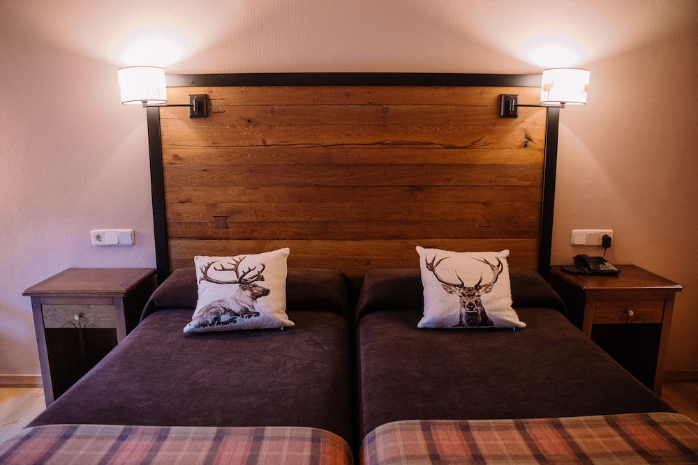 Standard Double Room - Photo 4