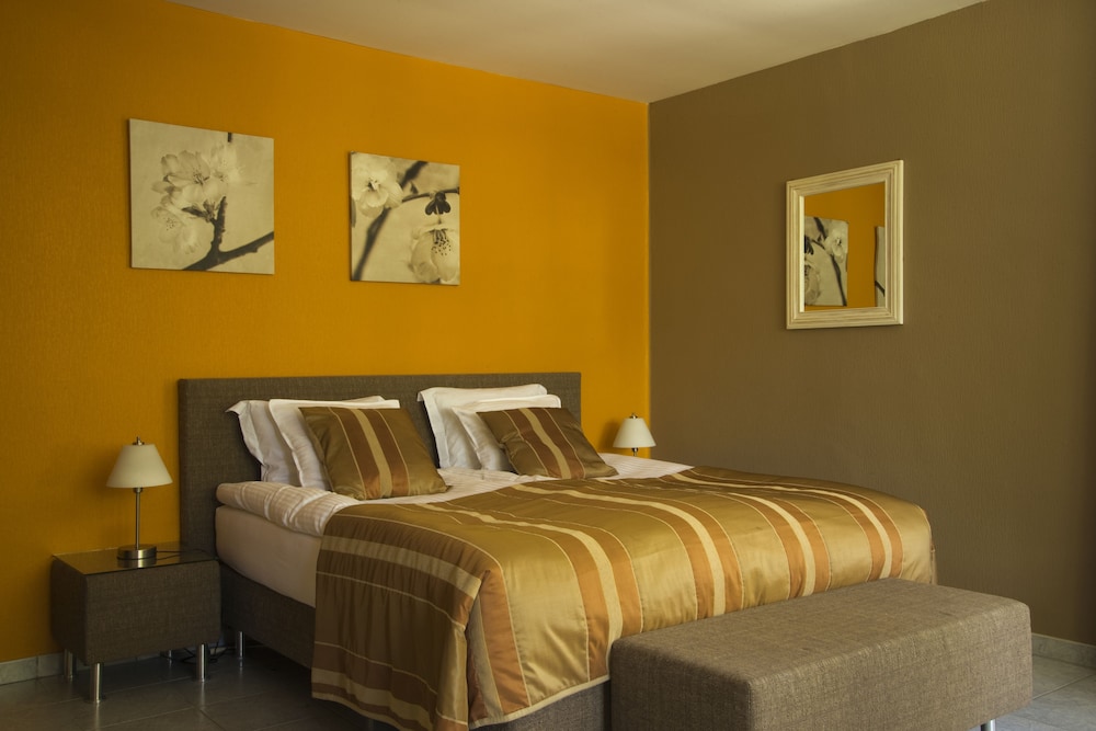 Standard Double Room photo 2