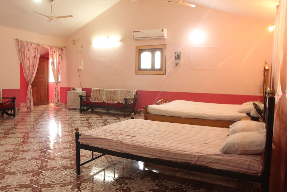 Double Or Twin Room photo 3