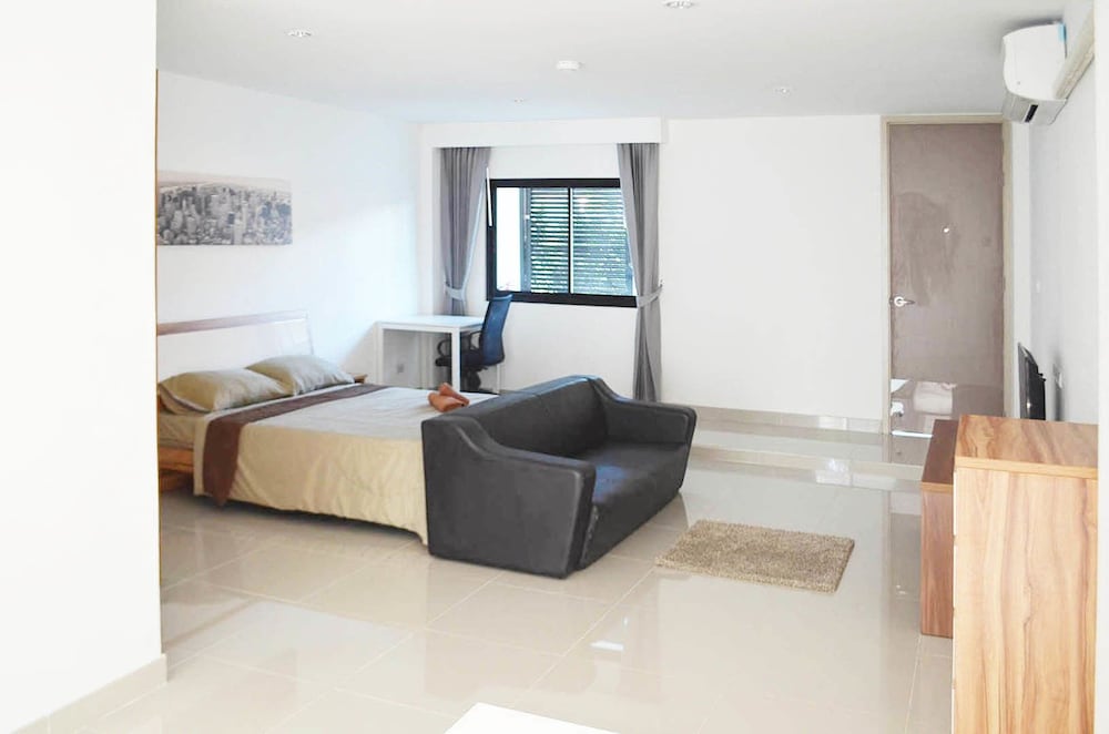 One Bedroom Apartment photo 3