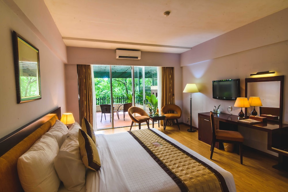 Deluxe Double Room, Garden View - Photo 7
