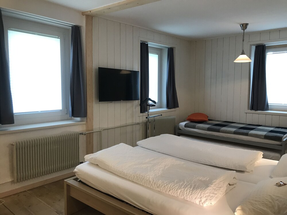 Family Room, 1 Bedroom