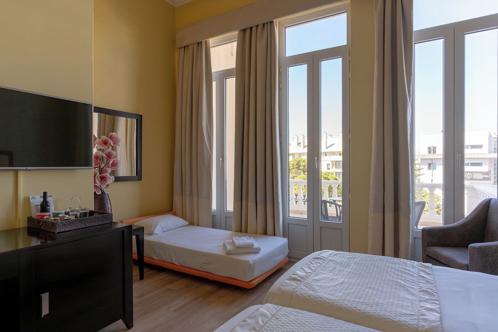 Triple Room - Photo 1