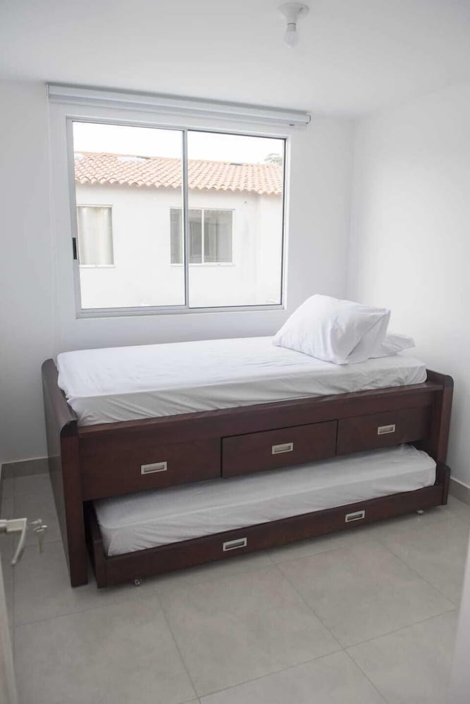 Basic House photo 1