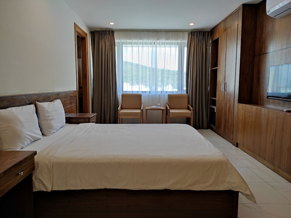 Deluxe Room, Mountain View - Photo 4