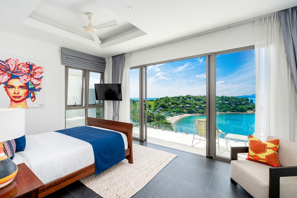 Luxury 4 Bedroom Villa with Ocean View and Private Infinity Pool BY22