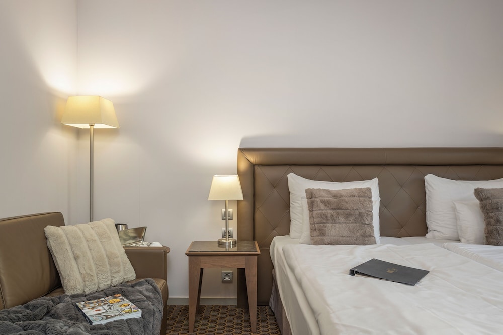 Superior Double or Twin Room with Sofa Bed