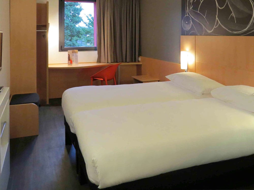 Standard Room, 2 Twin Beds