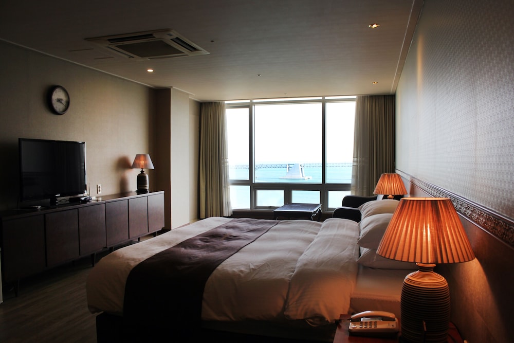 Deluxe Ocean Double Room - Photo 3