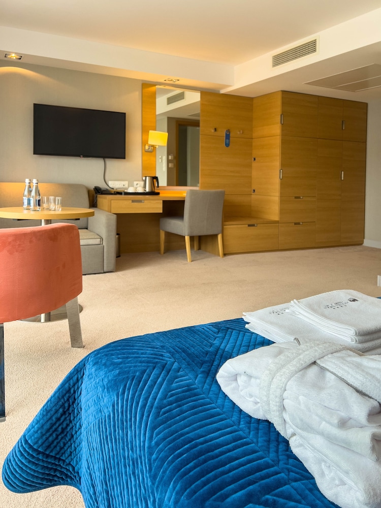 Comfort Double or Twin Room, 1 King Bed photo 2