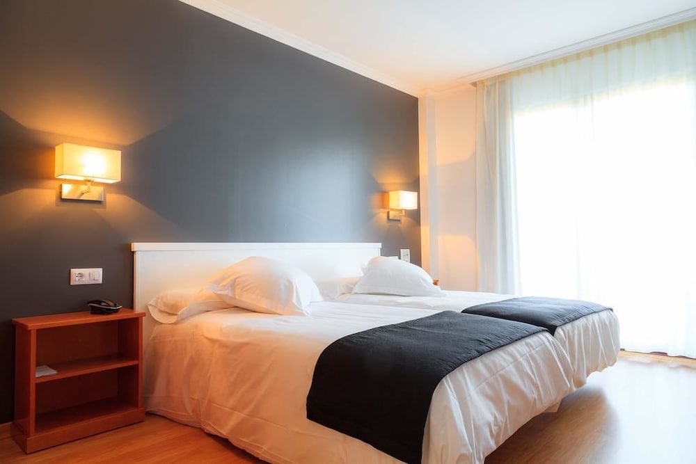 Standard Double or Twin Room photo 3